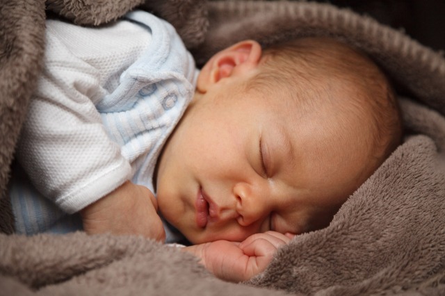 newborn-sleeping
